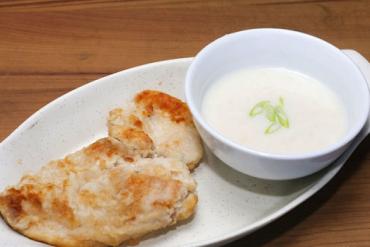 Chicken breast fried milk with delicious taste