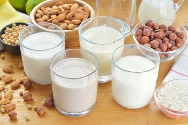 What is plant milk? Nutrition In Plant Milk Types