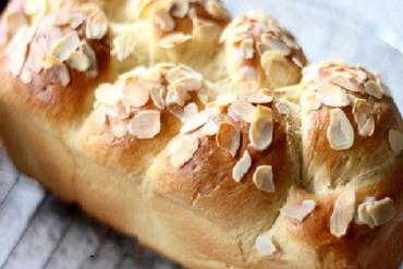 How To Make Delicious Chrysanthemum Bread